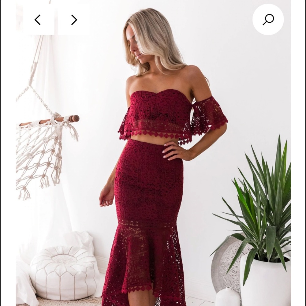 2 piece wine/red Small size 4 dress xenia/selfie Leslie
